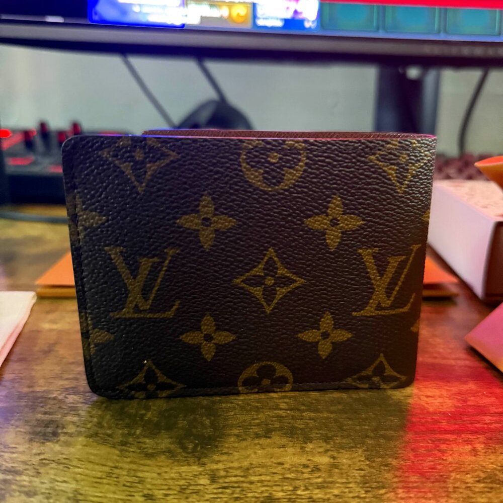 Louis Vuitton Monogram Multiple Wallet (M60895)
